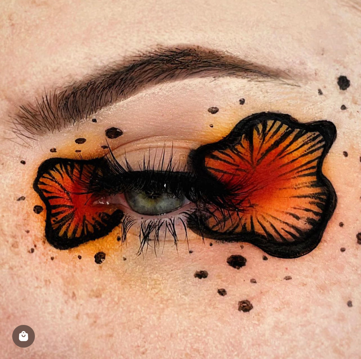 Queen of the Hood Eye Shadow