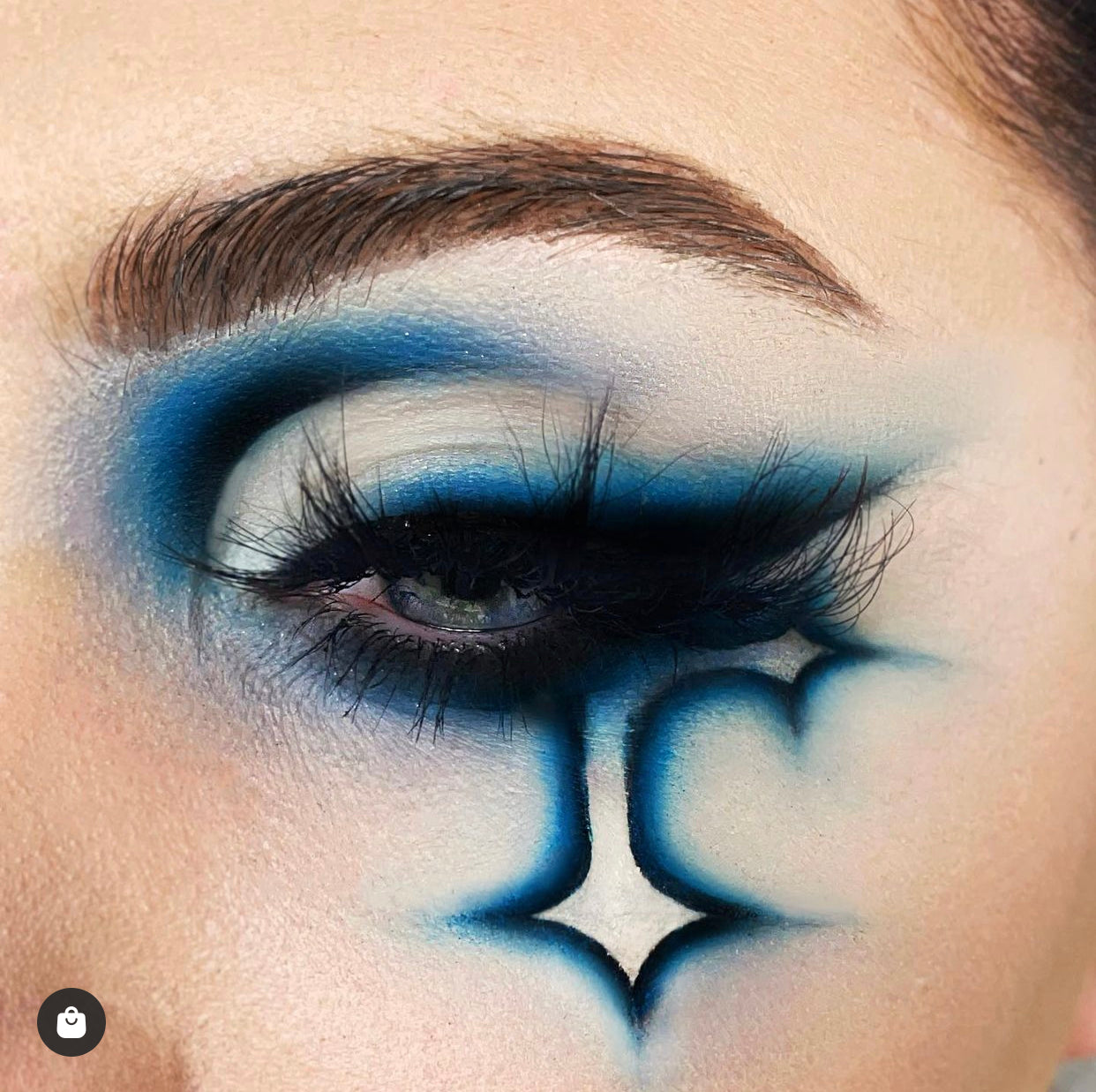 Queen of the Hood Eye Shadow