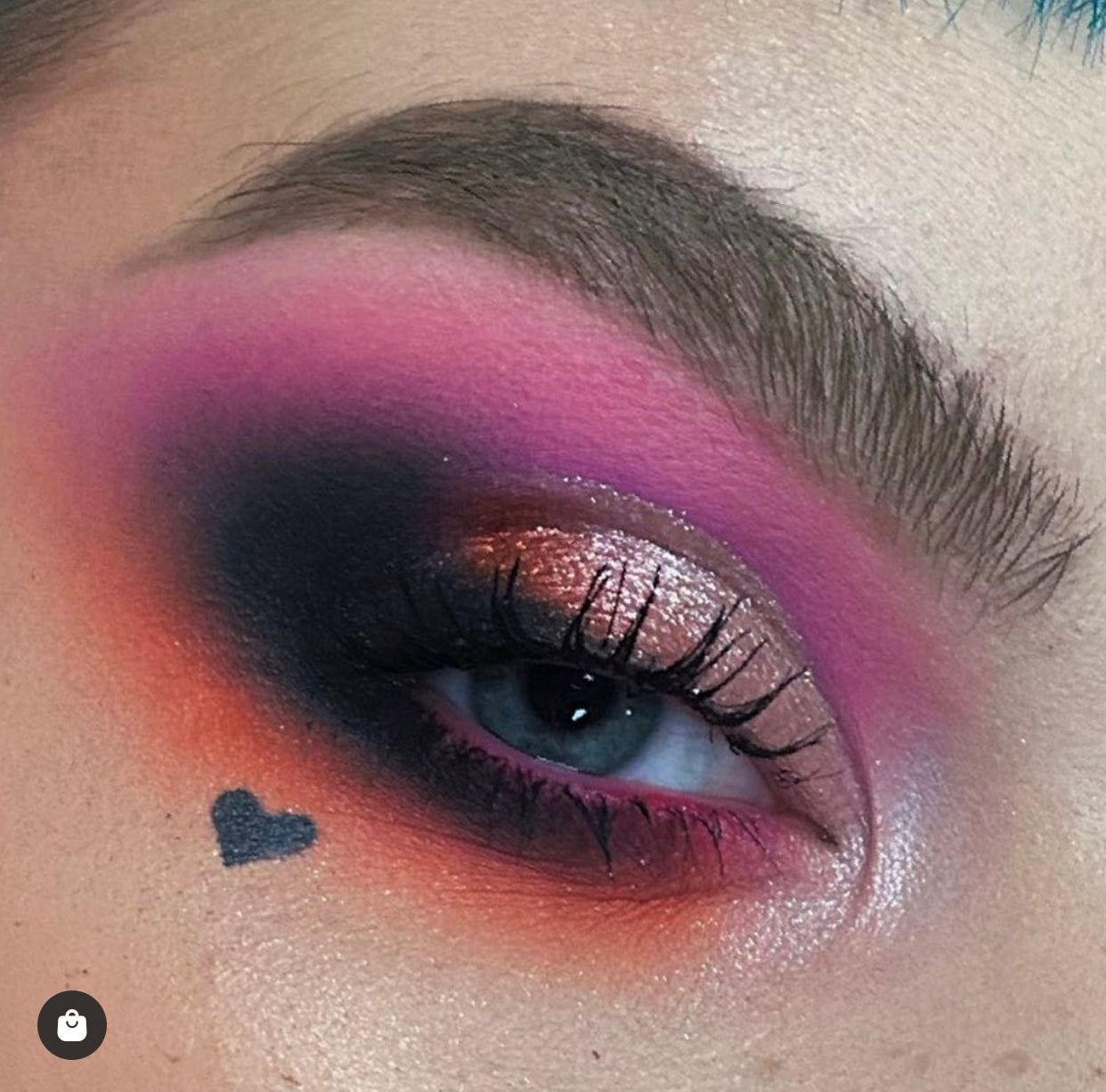 Queen of the Hood Eye Shadow